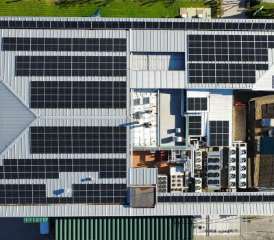 Instalación de placas solares industriales en Tres Cantos